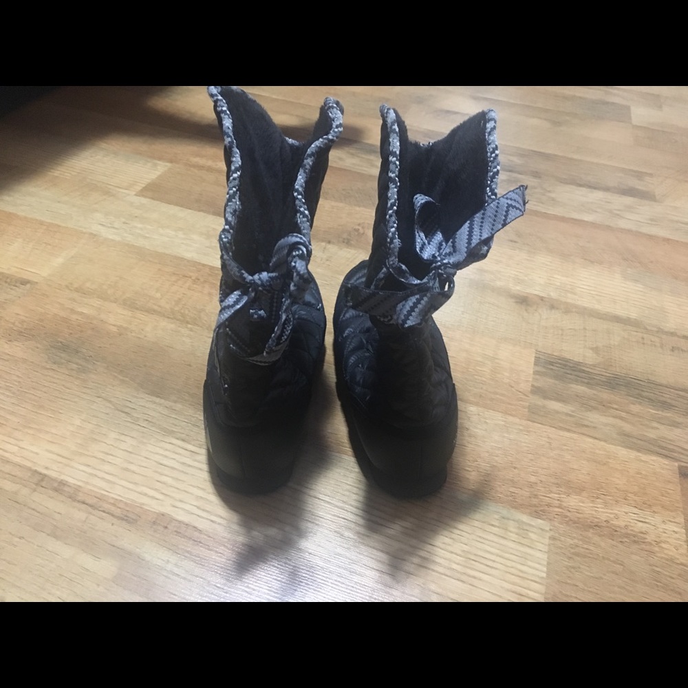 Winter boots